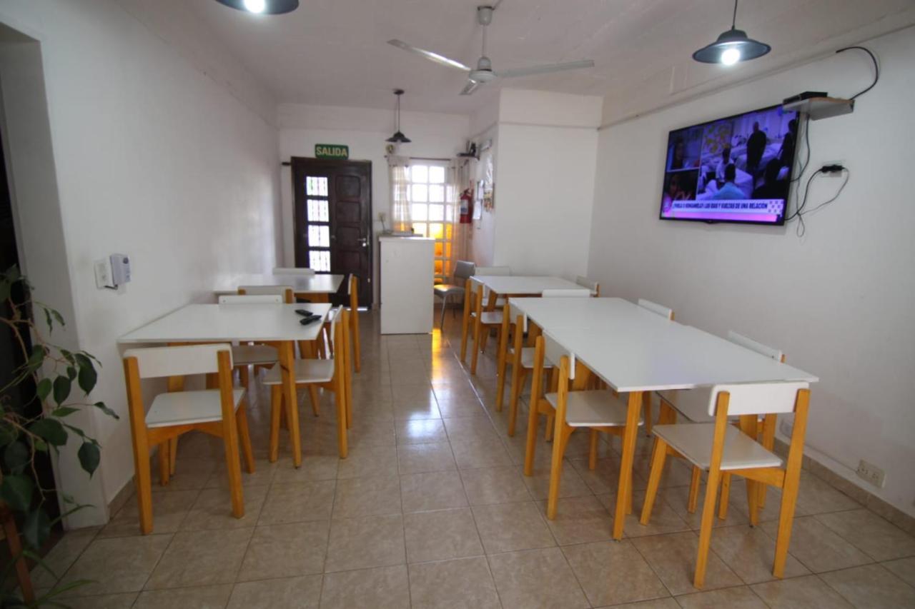 El Faro Hostel بويرتو مادرين المظهر الخارجي الصورة