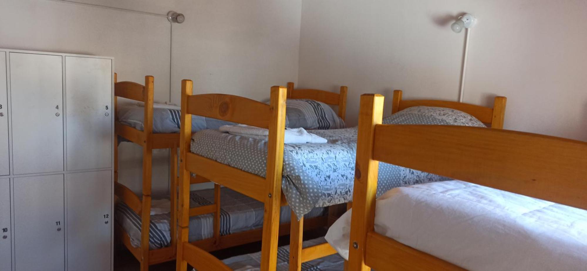 El Faro Hostel بويرتو مادرين الغرفة الصورة