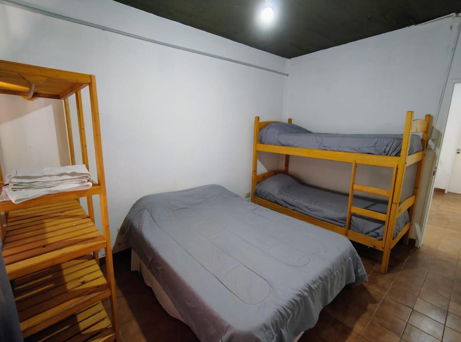El Faro Hostel بويرتو مادرين المظهر الخارجي الصورة